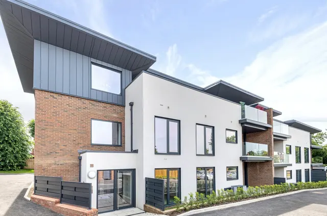 Asplands Close, Woburn Sands, MK17, photo 1