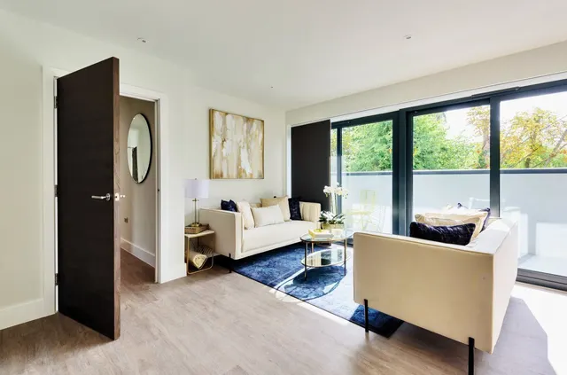 Asplands Close, Woburn Sands, MK17, photo 3