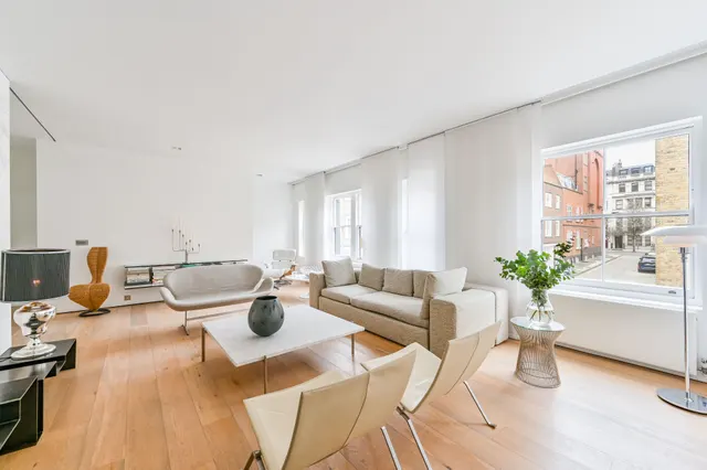 Photo 2 — 23 Harley Place, London