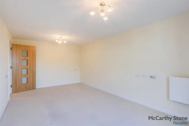 Springfield Close, Stratford-Upon-Avon, CV37, photo 3