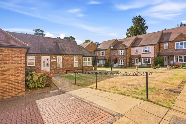 Sun Lane, Harpenden, AL5, photo 1