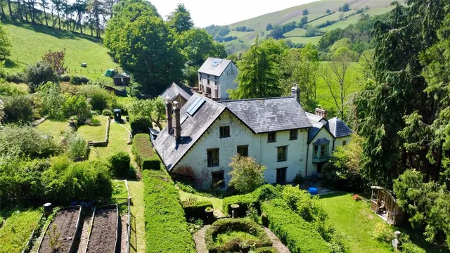 Glascwm, Llandrindod Wells, photo 2