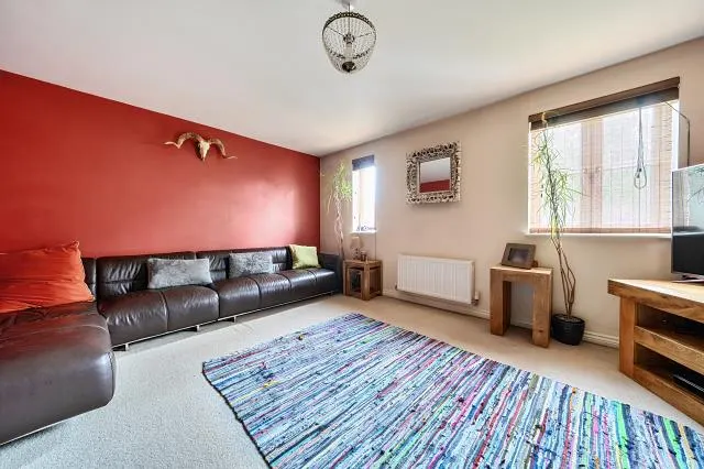 Otter Row, Swindon, SN3, photo 3