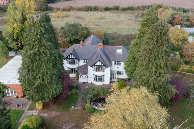 Birmingham Road, Marlbrook, B61, photo 1