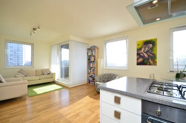 Photo 3 — 10 The Graphite Apartments, 51 Provost Street, London