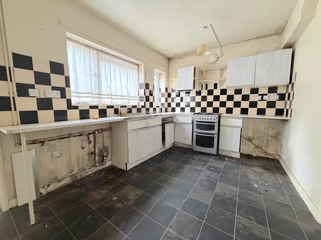 Photo 3 — Wood Avenue, Wednesfield, Wolverhampton, WV11