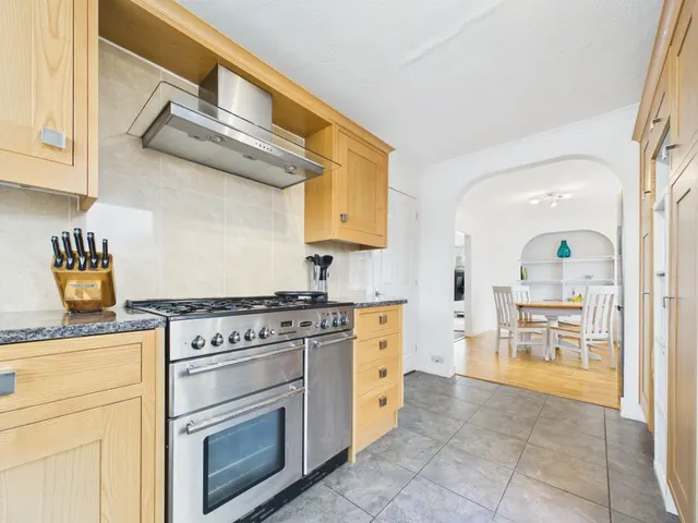 Chapel Hill, Tilehurst, RG31, photo 3