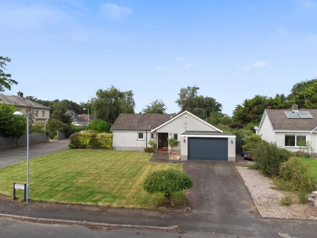 Photo 2 — Nunholm Place, Dumfries, DG1 1JR