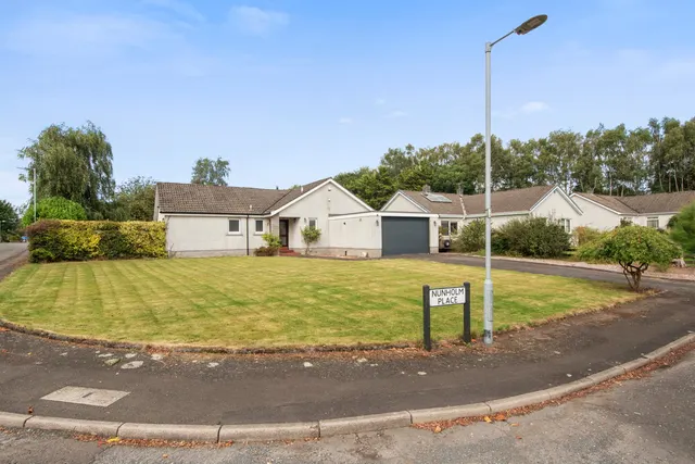Nunholm Place, Dumfries, DG1 1JR, photo 1