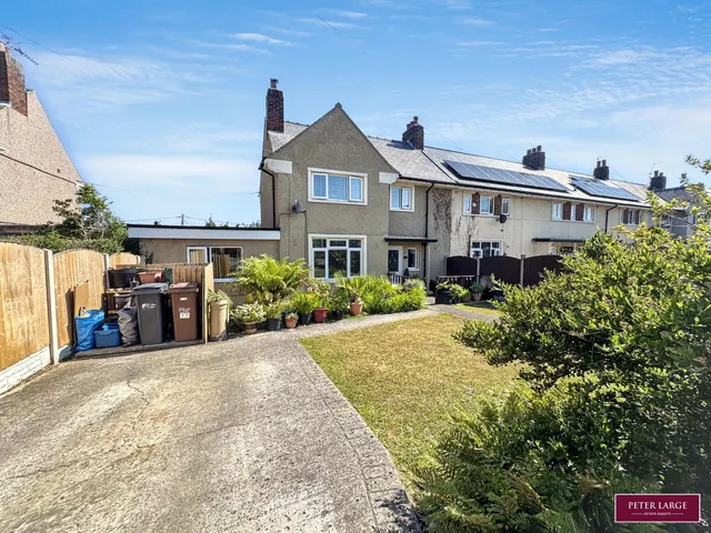 Y Dreflan, Mostyn, Holywell, Flintshire, CH8 9PS, photo 1
