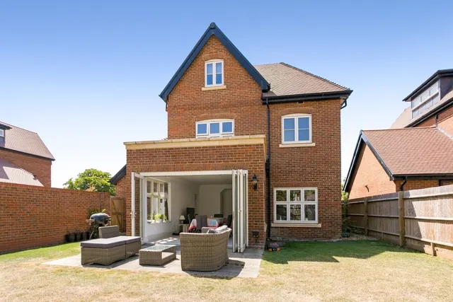 Rutland Close Taplow SL6, photo 1