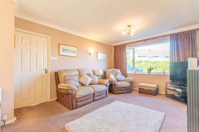 Manor Gardens, Cullingworth, BD13, photo 3