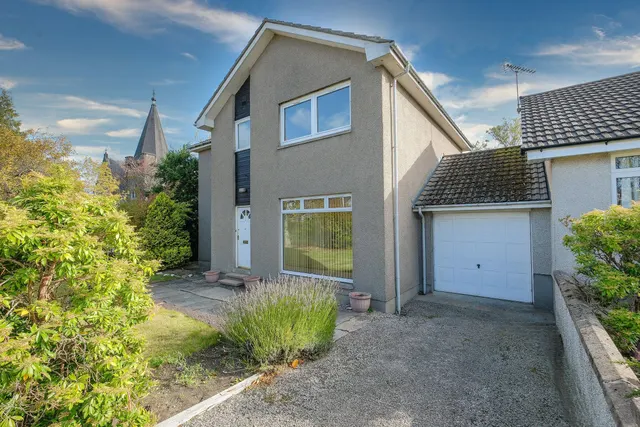 5 bedroom house, Bank Brae, Alford