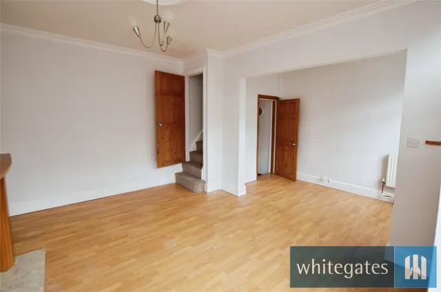 Cross Flatts Crescent, Beeston, LS11, photo 3