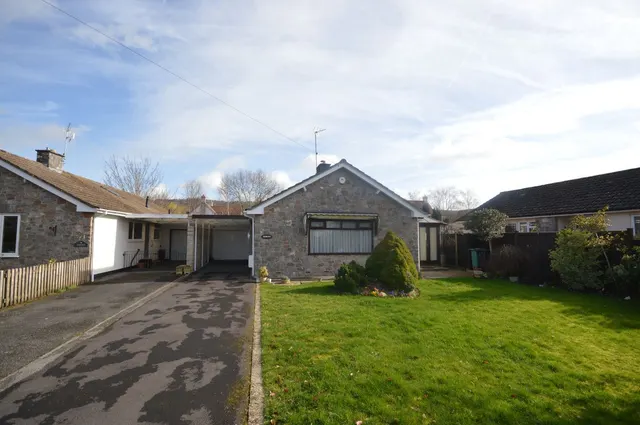 Barrows Park, Cheddar, BS27, photo 2