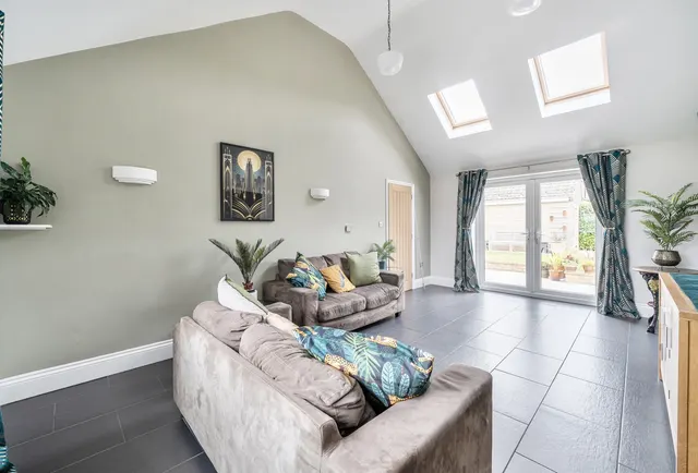 Photo 2 — Pottersfield Road, Gloucestershire, Woodmancote, GL52 9PY