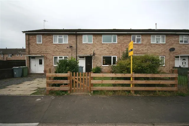 Anne Road, STAMFORD
