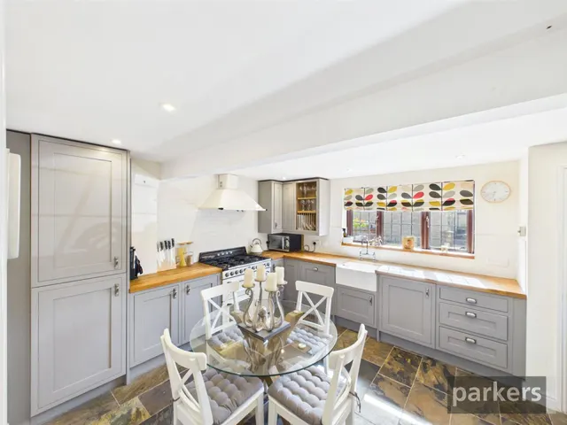 Painswick Close, Witney, OX28, photo 1