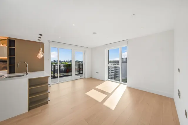 Cascade Way, White City, W12, photo 2