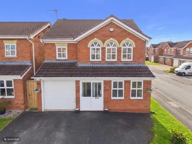 Searle Avenue, Stafford, ST16, photo 1