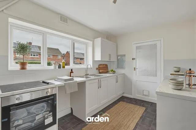 Foxlydiate Crescent, Redditch, B97, photo 3
