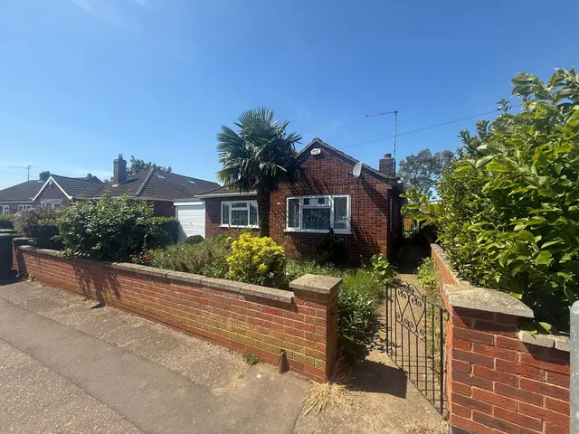 Wright Avenue, Peterborough, PE2, photo 1