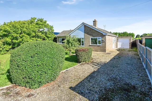 High Road, Newton-in-the-Isle, Cambridgeshire, PE13, photo 1