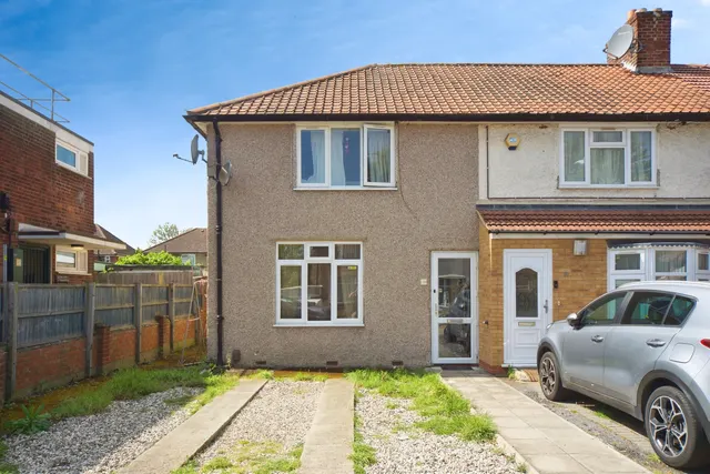 Bentry Close, Dagenham, photo 1