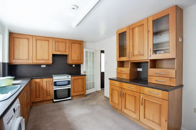 Olive Road, Mosborough, S20, photo 3
