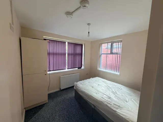 Kelvin Grove, Wombwell, photo 1
