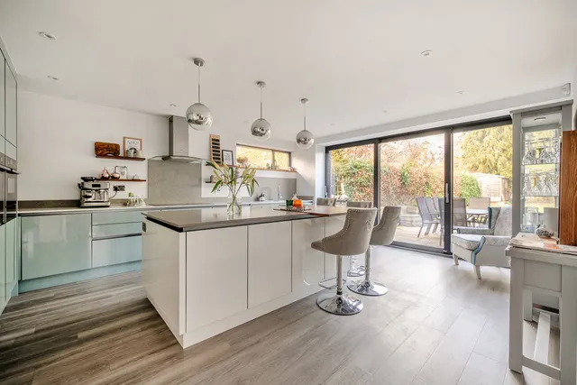 Photo 2 — Seymour Plain, Marlow SL7 3BZ
