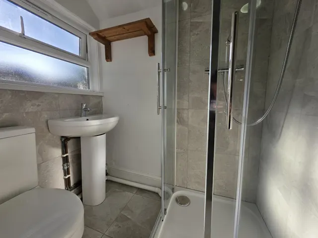 Claude Road, Roath, CF24, photo 3