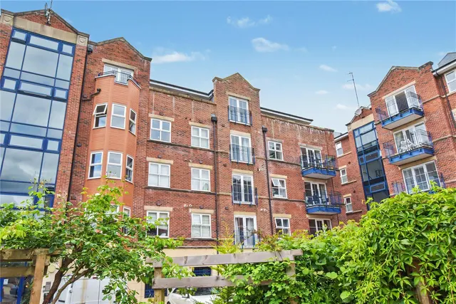 Carisbrooke Road, Far Headingley, LS16, photo 1