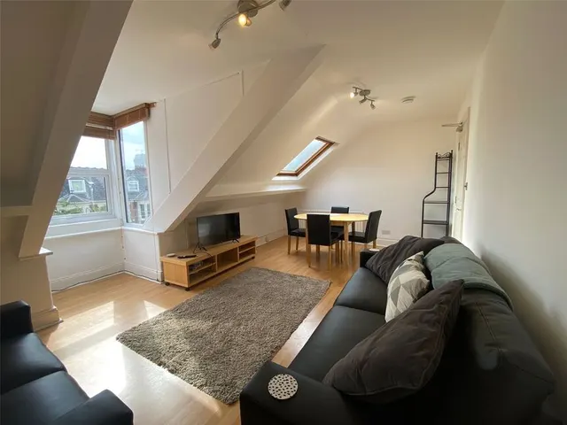 St. Georges Terrace, Jesmond, NE2, photo 3