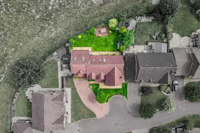 Petersfield Gardens, Culcheth, WA3, photo 2