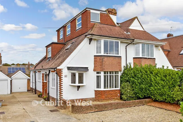 Hangleton Road, Hove, BN3, photo 1