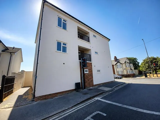 Hollow Way, Cowley, OX4, photo 1