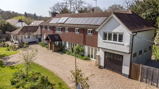 Photo 3 — Burghfield, Reading, Berkshire, RG30 3TG