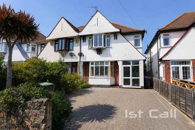 Woodgrange Drive, Southend On Sea, photo 1