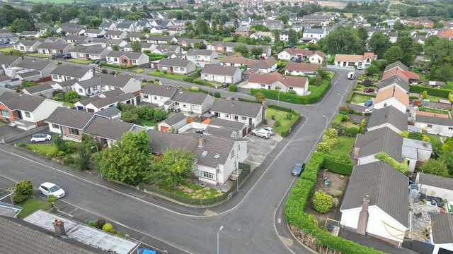 Photo 3 — Rathmena Drive, Ballyclare, BT39 9HZ