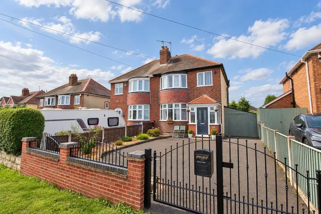 Tiled House Lane, Brierley Hill, DY5, photo 1