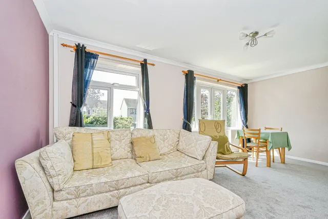 Gainsborough Avenue, Royal Wootton Bassett, SN4, photo 3