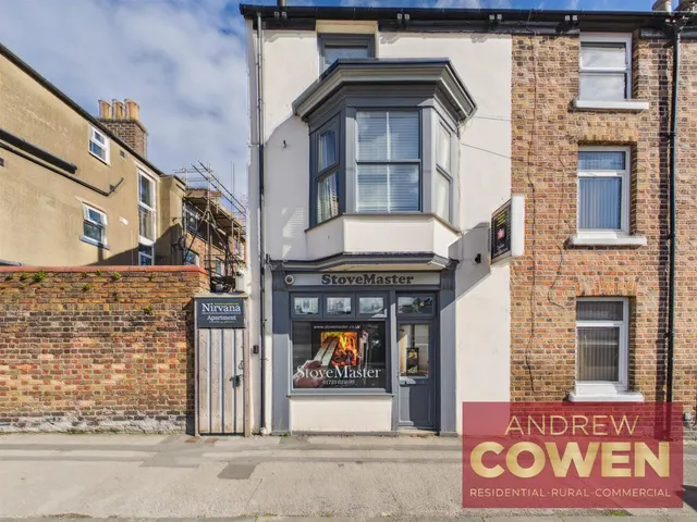 Trafalgar Street West, Scarborough, YO12, photo 1