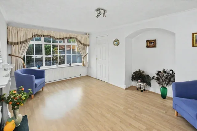 Woodhall Drive, Kirkstall, LS5, photo 3