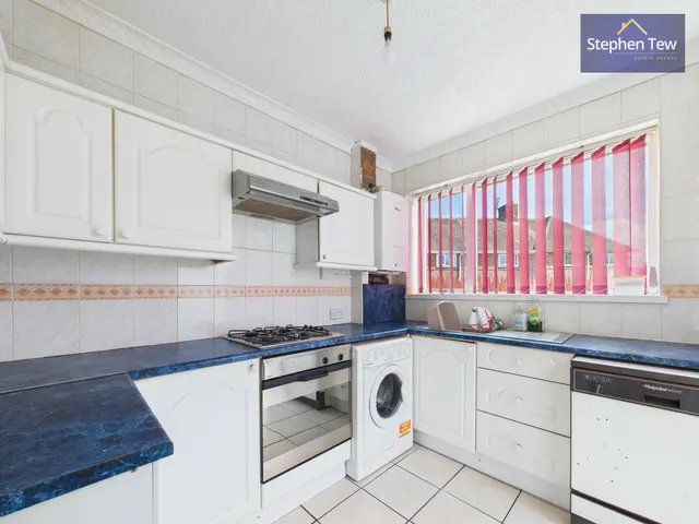 Annan Crescent, Blackpool, FY4, photo 3