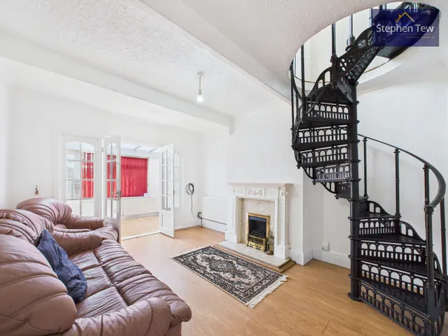 Annan Crescent, Blackpool, FY4, photo 2