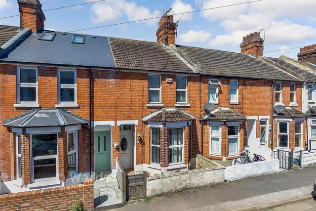 Frampton Road, Hythe, CT21, photo 1
