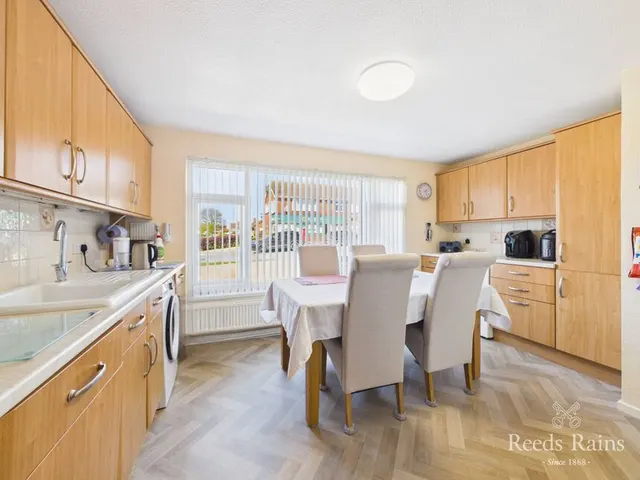 Photo 2 — Trentham Drive, Bridlington, East Yorkshire, YO16