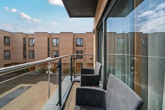 Photo 2 — Vinery Way, Hammersmith, London, W6