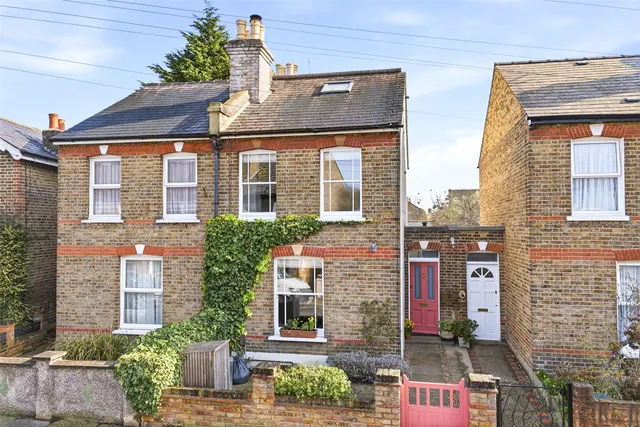 Field Lane, Teddington, TW11 9AS, photo 1